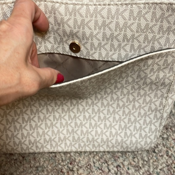 Michael kors logo print crossbody purse - Picture 4 of 11